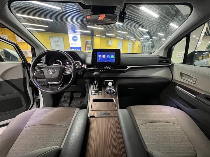 Toyota Sienna 2024 2024款 2.5L混动 舒适版