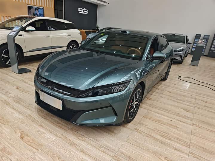 BYD Han L 2025 2025款 DM-p 四驱激光雷达旗舰型