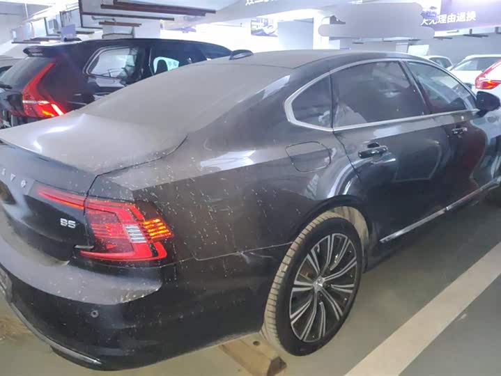 Volvo S90 2025 2025款 B5 智远豪华版