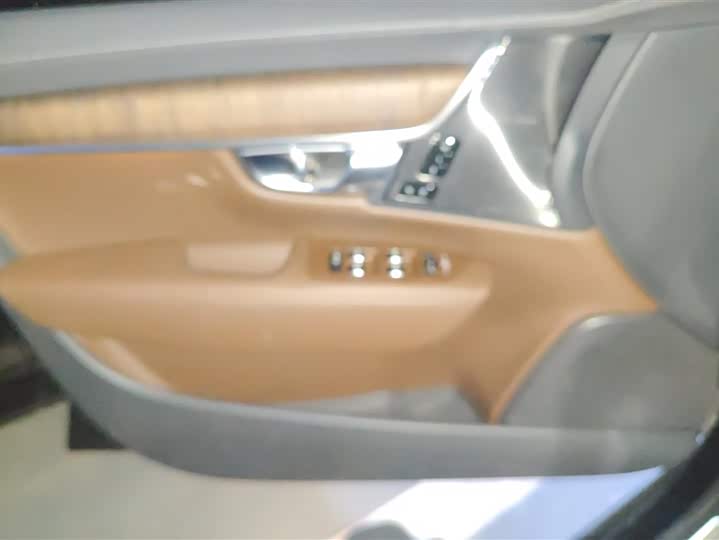 Volvo S90 2025 2025款 B5 智远豪华版