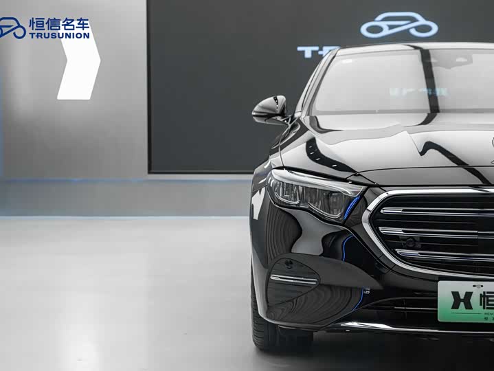 Mercedes-Benz E-Class Hybrid 2024 2024款 E 350 e L 插电式混合动力轿车