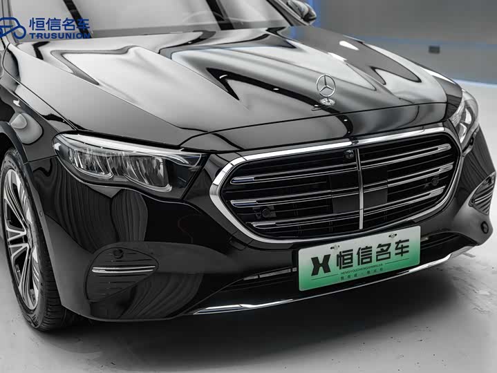 Mercedes-Benz E-Class Hybrid 2024 2024款 E 350 e L 插电式混合动力轿车