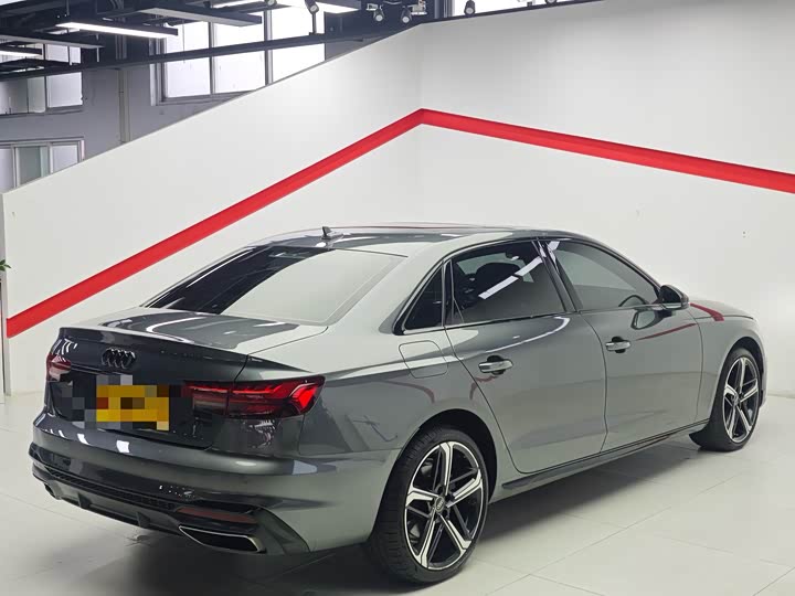 Audi A4L 2024 2024款 40 TFSI 时尚动感型