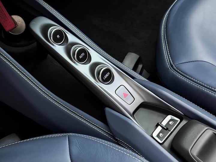 Ferrari F8 2020 2020款 Spider 3.9T V8