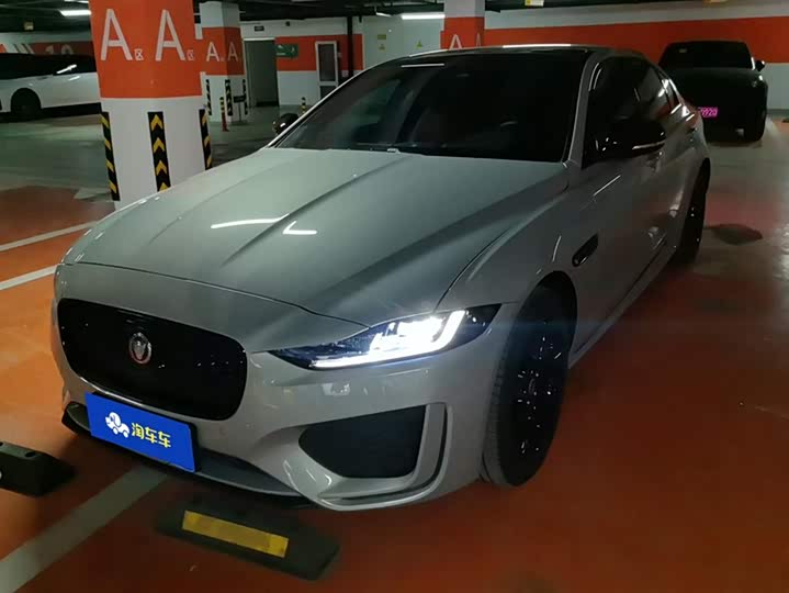 2025 Jaguar XE L