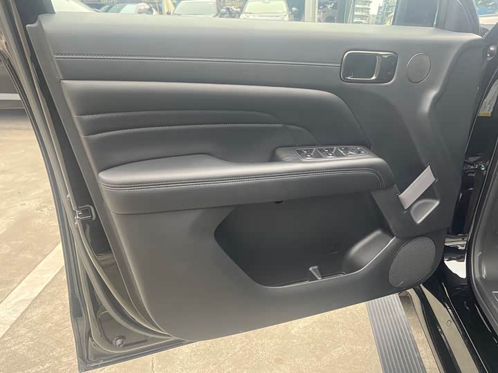 Haval H9 2024 2024款 2.0T 汽油四驱极境版