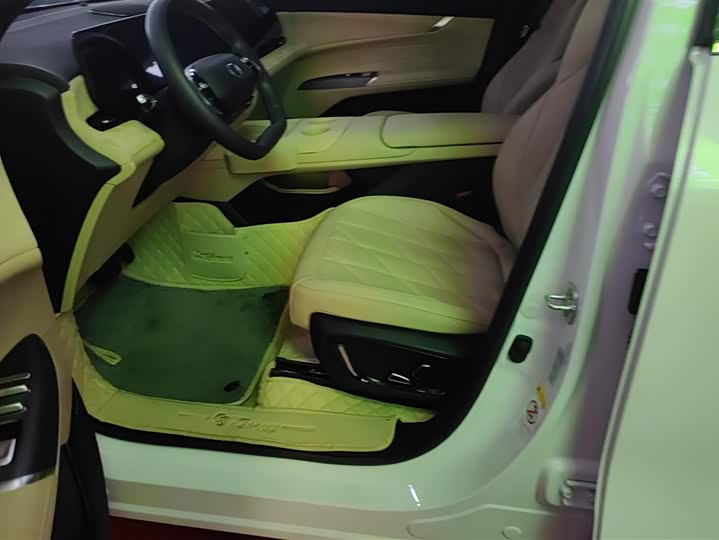 Changan CS75 Plus 2025 2025款 第四代 1.5T 新蓝鲸 智慧旗舰型