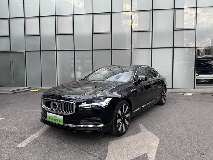 Volvo S90 Hybrid 2025 2025款 插电式混动 四驱长续航智雅豪华版