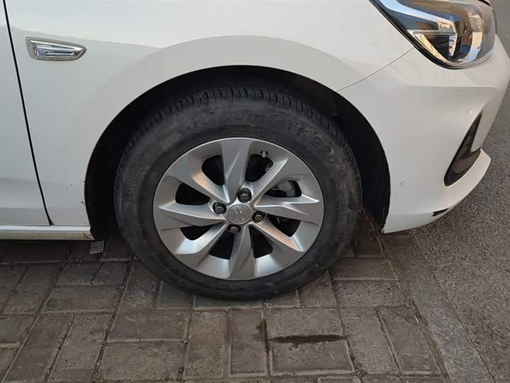 Chevrolet Onix (Cavalier) 2021 2021款 325T 自动欣悦版