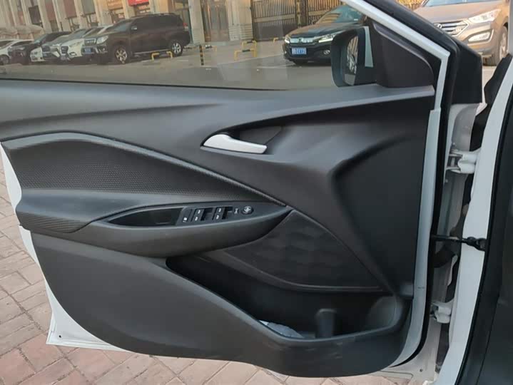 Chevrolet Onix (Cavalier) 2021 2021款 325T 自动欣悦版