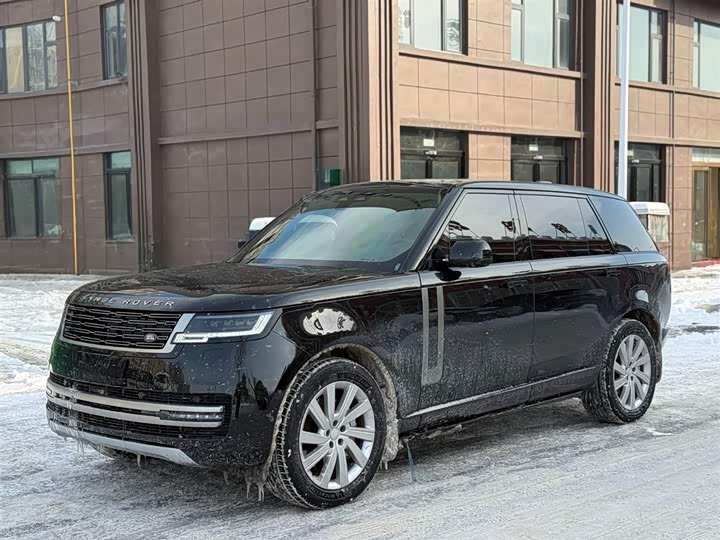 Land Rover Range Rover 2025 2025款 3.0 L6 400PS 盛世加长版