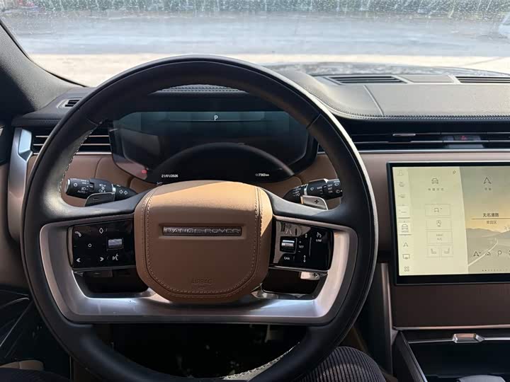 Land Rover Range Rover 2025 2025款 3.0 L6 400PS 盛世加长版