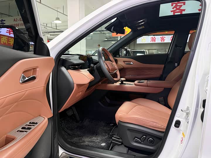 Changan UNI-Z Hybrid 2024 2024款 蓝鲸智电iDD 125km 卓越型