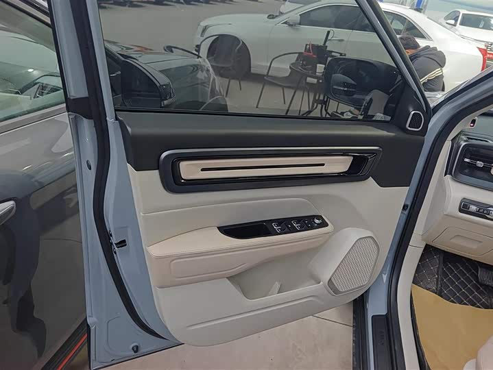 Geely Icon 2023 2023款 1.5TD 巧克力醇臻版