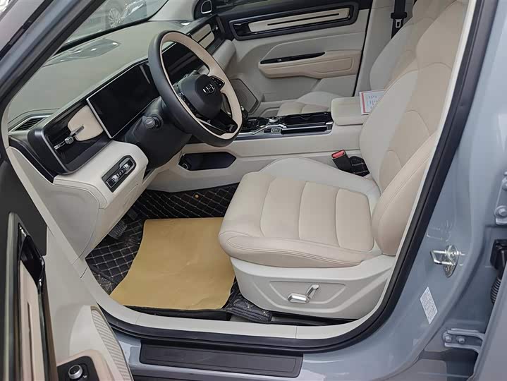 Geely Icon 2023 2023款 1.5TD 巧克力醇臻版