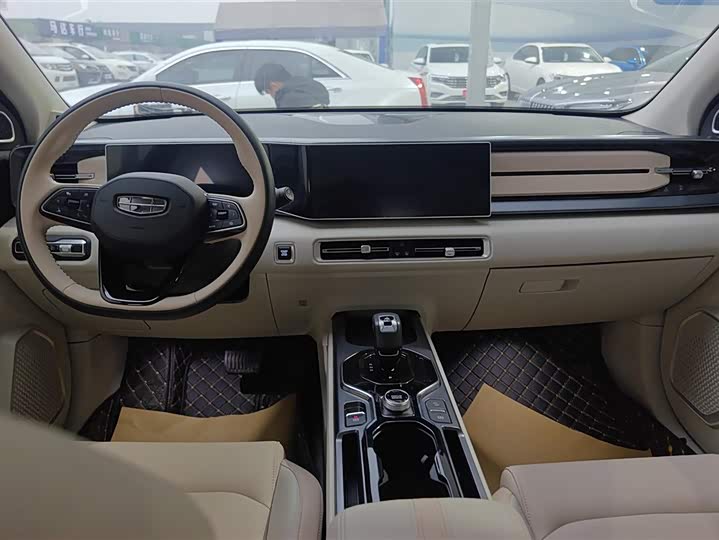 Geely Icon 2023 2023款 1.5TD 巧克力醇臻版