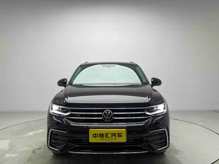 Volkswagen Tiguan L Pro 2025 2025款 出众款 330TSI 自动两驱R-Line龙耀版