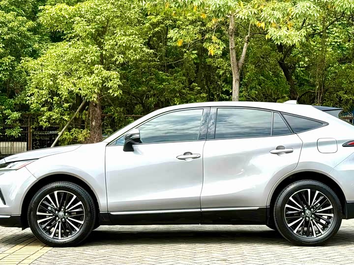 Toyota Venza 2023 2023款 2.0L CVT两驱尊贵版