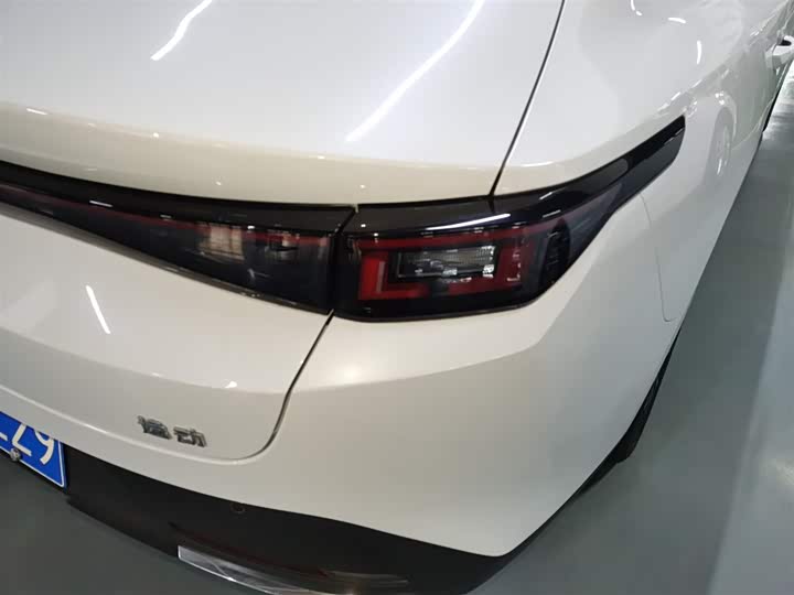 Changan Eado Plus 2025 2025款 蓝鲸 1.5T 500Bar尊贵型