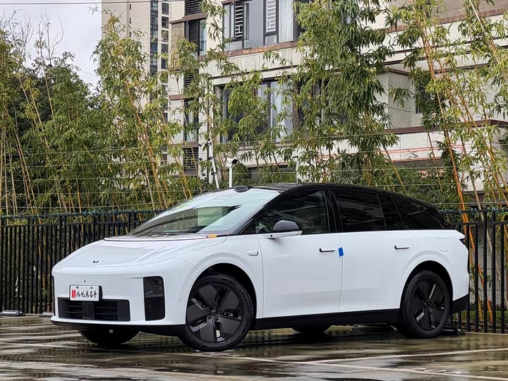 LiXiang i6 2025 2025款 两驱标准版