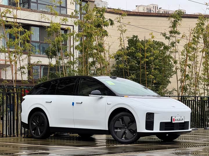 LiXiang i6 2025 2025款 两驱标准版