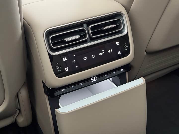 LiXiang i6 2025 2025款 两驱标准版