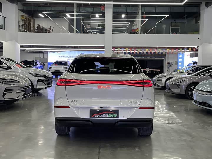 2025 BYD Sea Lion 06 Hybrid/EV