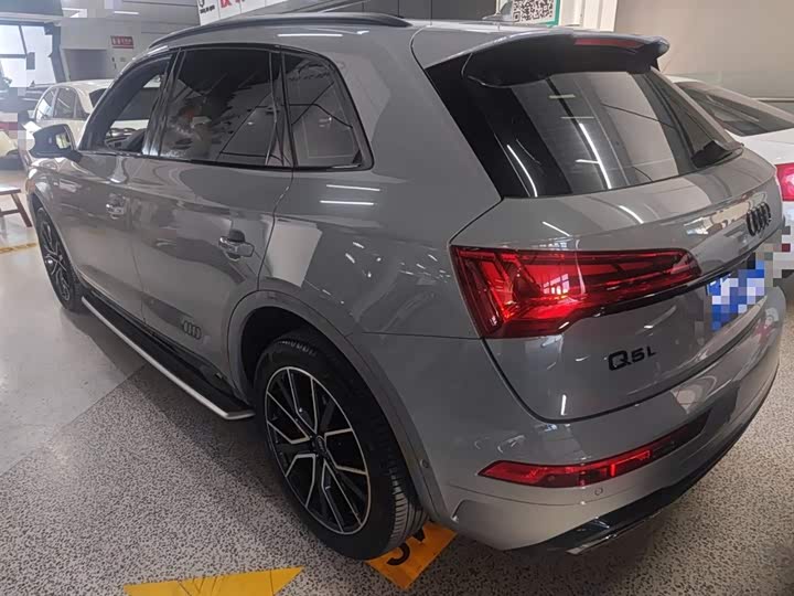 Audi Q5L 2025 2025款 45 TFSI 臻选动感型
