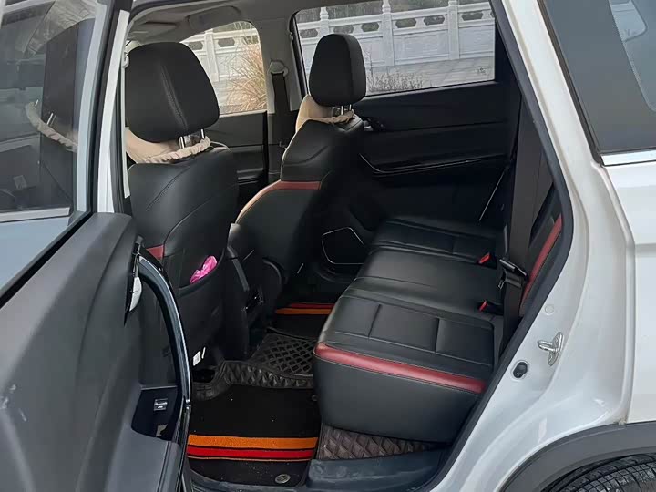 Dongfeng Forthing T5 2021 2021款 1.6L 手动尊享型