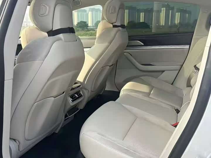 Hozon S 2022 2022款 增程版 1160km 后驱大版