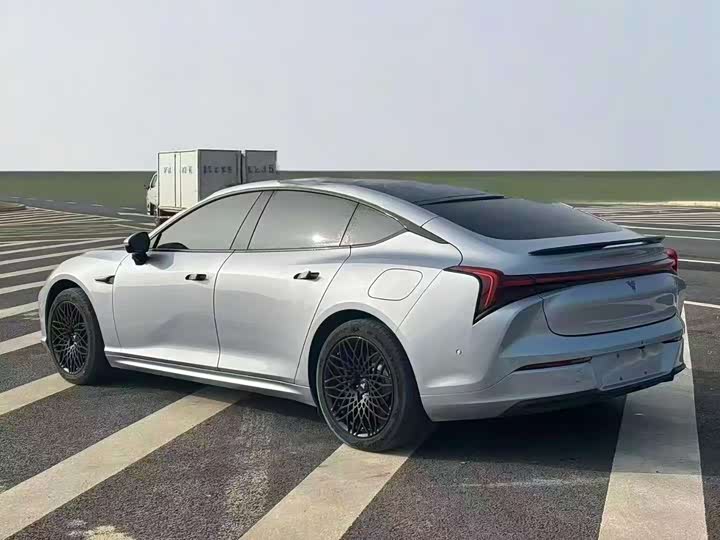 Hozon S 2022 2022款 增程版 1160km 后驱大版