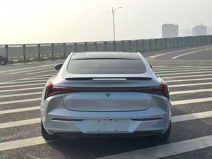 Hozon S 2022 2022款 增程版 1160km 后驱大版