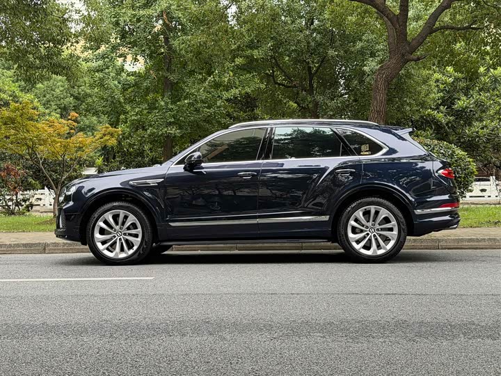 Bentley Bentayga 2024 2024款 4.0T V8