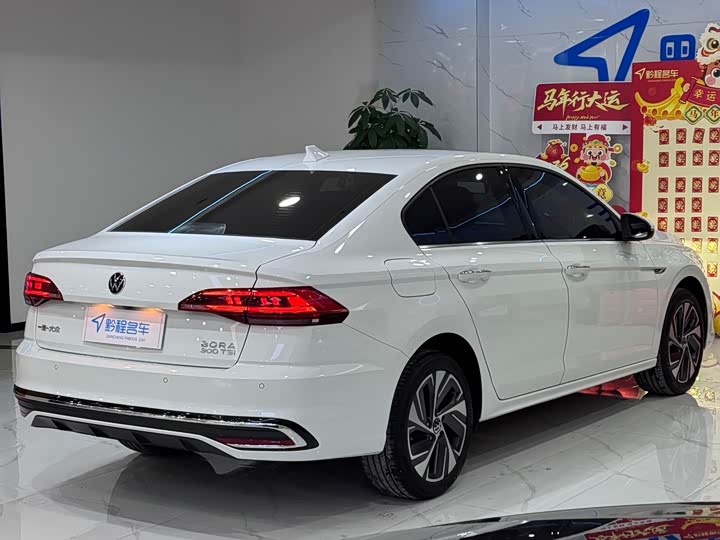 Volkswagen Bora 2025 2025款 300TSI DSG尊行版