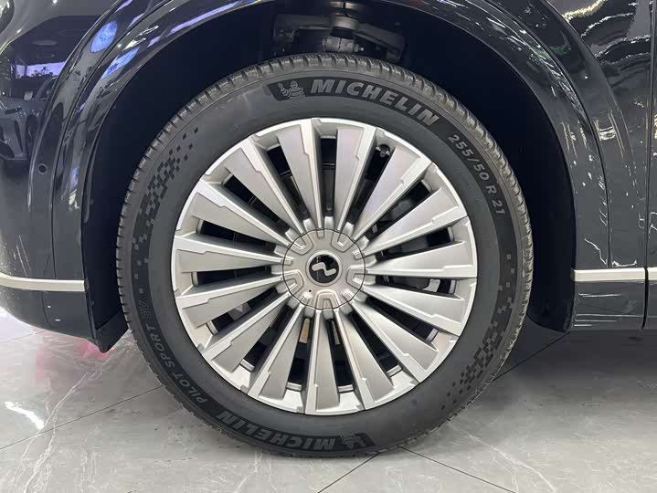 Nio Onvo L90 2025 2025款 Max 六座版