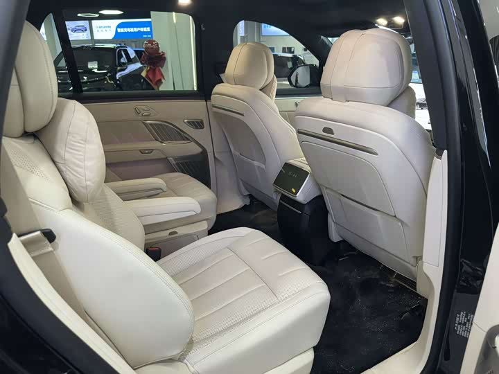 Nio Onvo L90 2025 2025款 Max 六座版