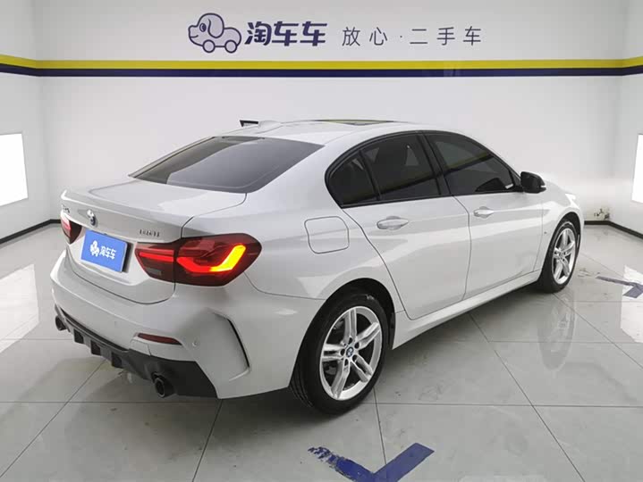 BMW 1 Series 2023 2023款 120i M运动曜夜版