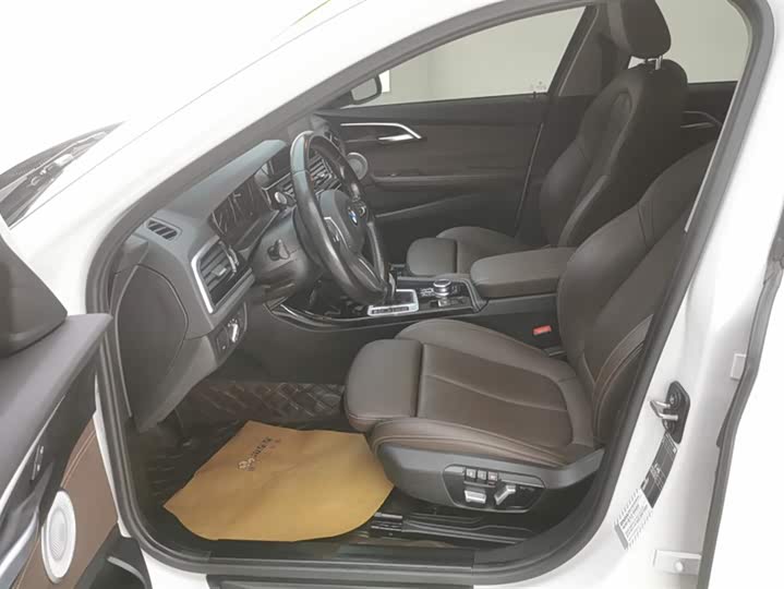 BMW 1 Series 2023 2023款 120i M运动曜夜版