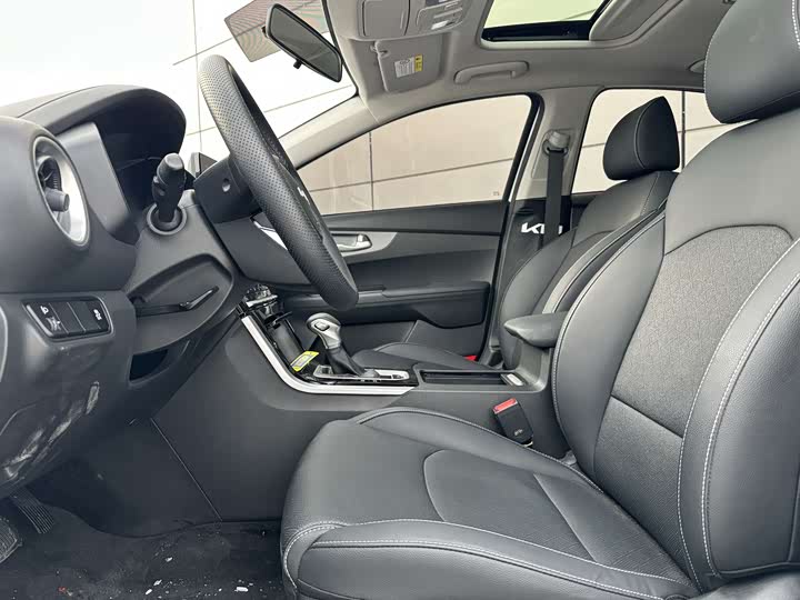 Kia K3 2021 2021款 1.5L CVT青春版