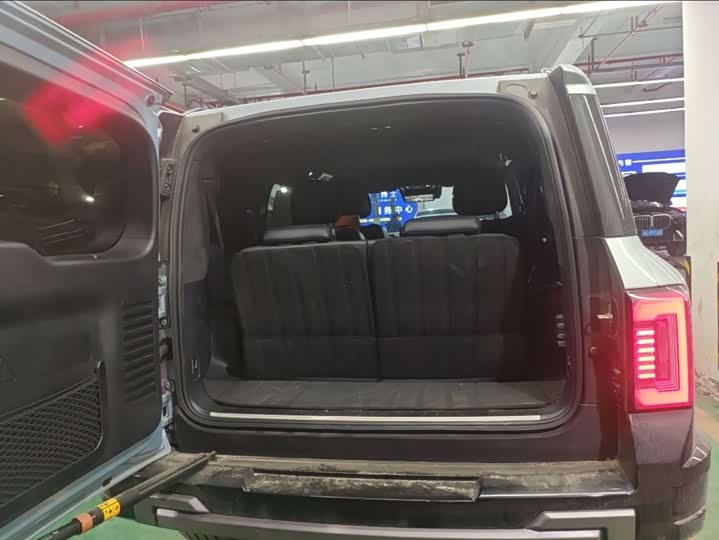 BYD FangChengBao Leopard 8 2025 2025款 智勇旗舰版 6座