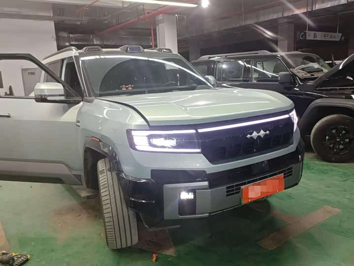 BYD FangChengBao Leopard 8 2025 2025款 智勇旗舰版 6座