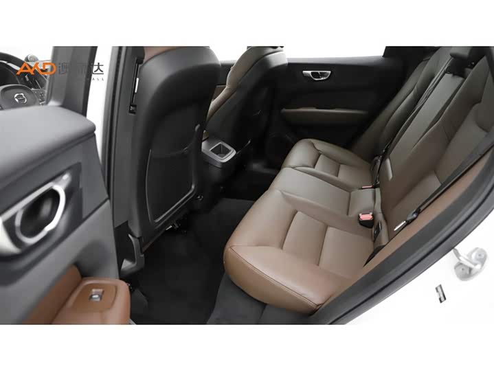 Volvo XC60 2025 2025款 B5 四驱智逸豪华版