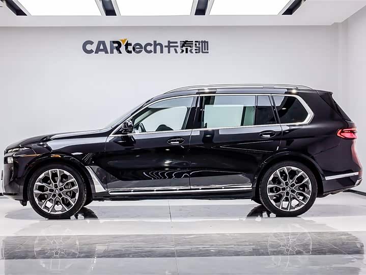BMW X7 2023 2023款 xDrive40i 领先型豪华套装