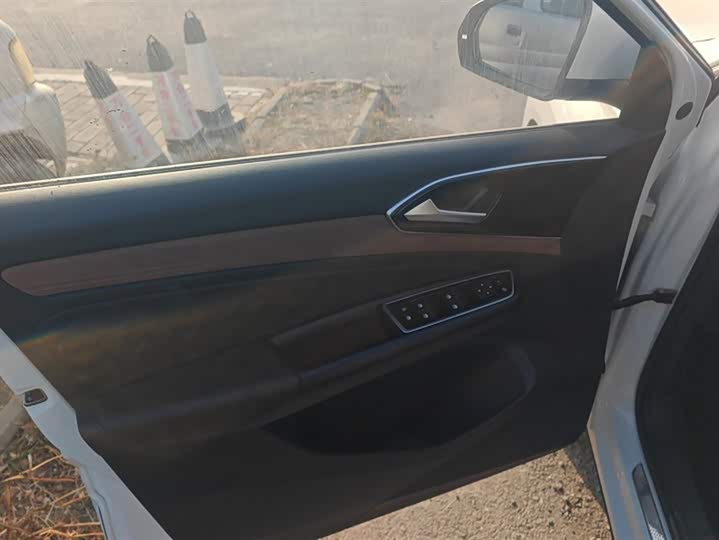 Jetta VS7 2024 2024款 280TSI 自动旗舰版