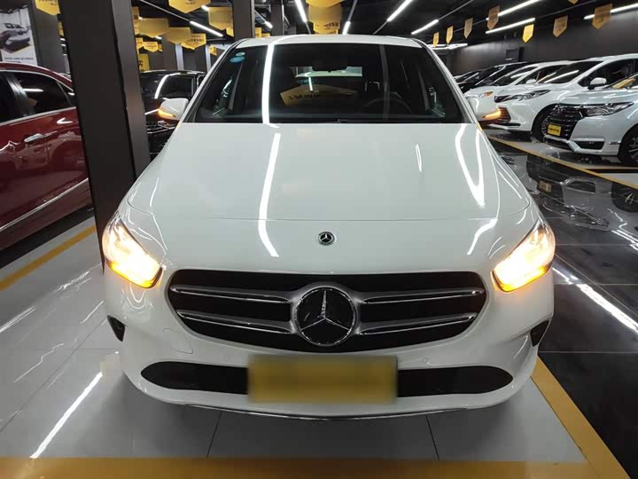 Mercedes-Benz B-Class 2021 2021款 B 180 时尚型
