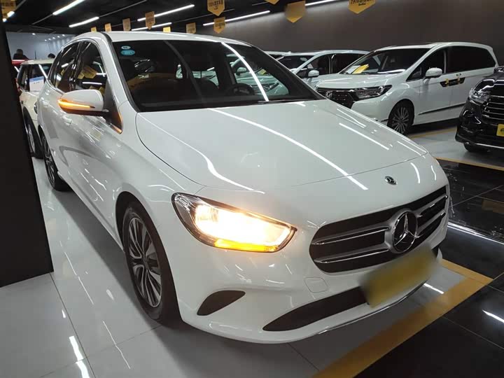 Mercedes-Benz B-Class 2021 2021款 B 180 时尚型