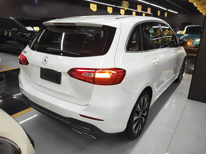Mercedes-Benz B-Class 2021 2021款 B 180 时尚型