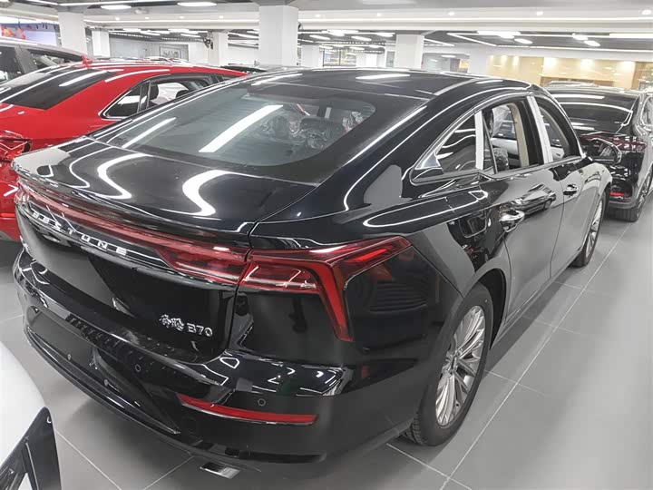 Bestune B70 2025 2025款 龙耀版 1.5T 欢享型