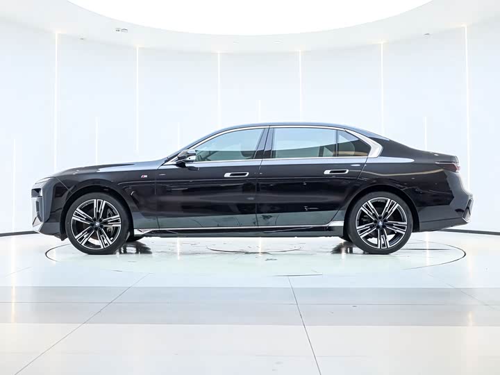 BMW 7 Series 2023 2023款 740Li 领先型 M运动套装
