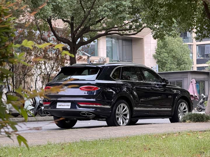 Bentley Bentayga 2024 2024款 4.0T V8